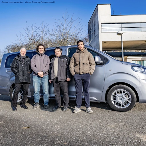 Interview de Carlos Holguin : SuburVAN teste la demande en navette électrique du Chesnay-Rocquencourt à la gare de Vaucresson